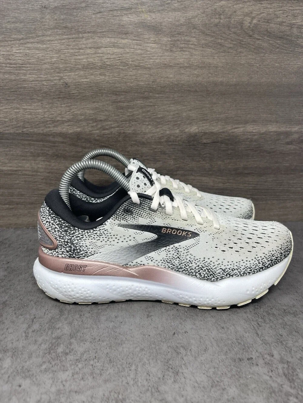 Brooks Ghost 16 Womens Size 6.5 Running Walking Athletic Shoes White Rose Gold